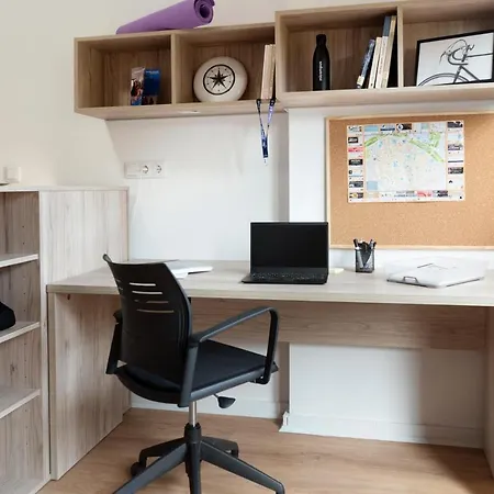 Juvenil Colegio Mayor Galileo Galilei Lejlighed