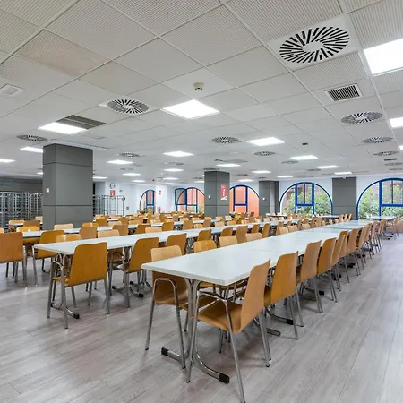 Juvenil Colegio Mayor Galileo Galilei Апартаменты