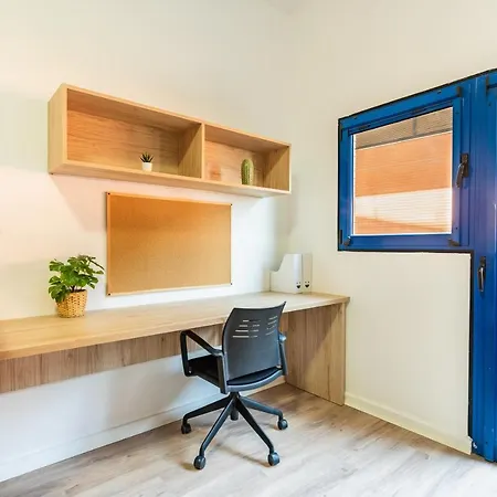 Juvenil Colegio Mayor Galileo Galilei Апартаменты Валенсия