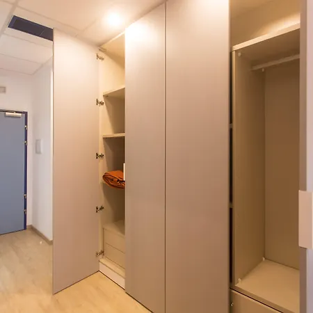 Juvenil Colegio Mayor Galileo Galilei Lejlighed *