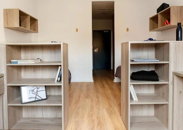 Juvenil Colegio Mayor Galileo Galilei Apartmán *