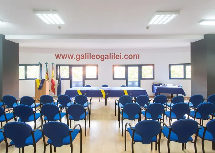 Juvenil Colegio Mayor Galileo Galilei Apartmán